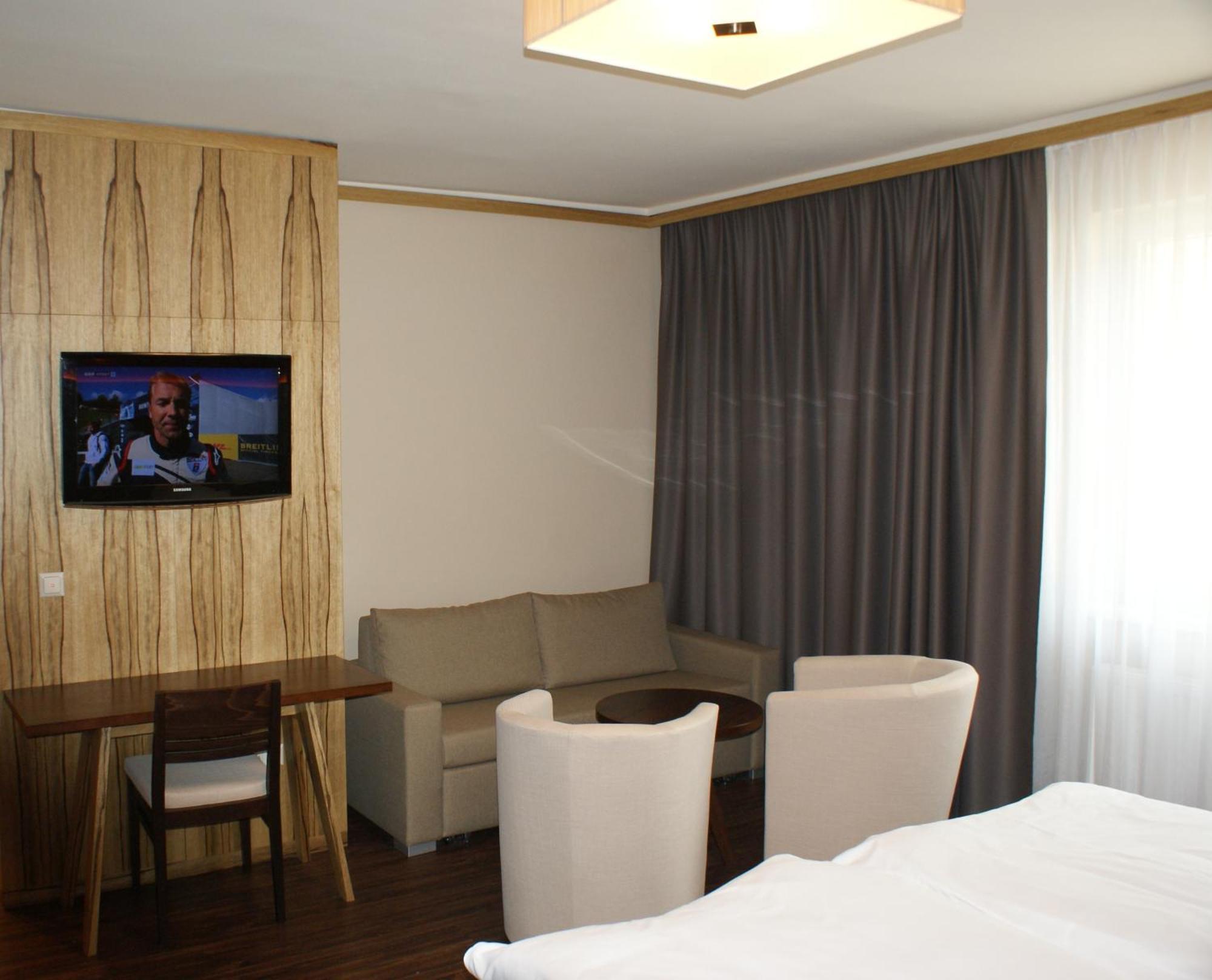Hotel-Restaurant Schweinberger Stetten Rum bild